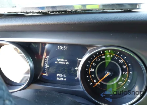 2022 Jeep Wrangler Unlimited Sport S 4X4 z USA, uszkodzony, nr VIN 1C4HJXDG2NW134125